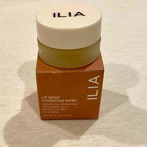 ILIA Lip Wrap 🖤